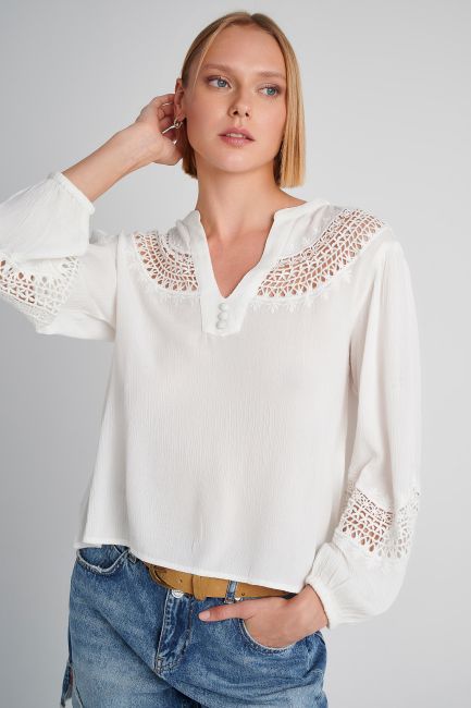 Tunic with embroidery - Off white