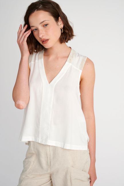 V-neck sleeveless top - Off white