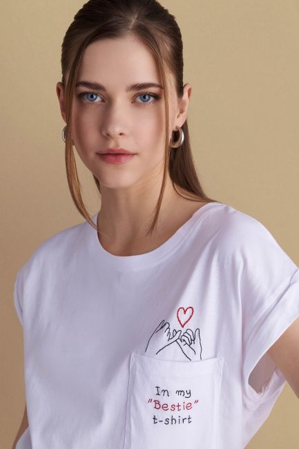 Embroidered-design T-shirt - White