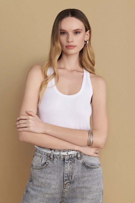 Sleeveless top - White