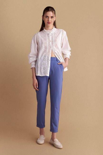 Elastic-waist turn-up hem trousers - Light blue