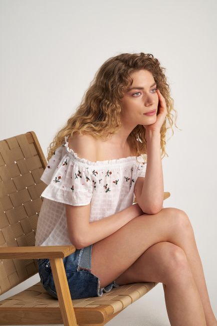 Embroidered ruffle top - White